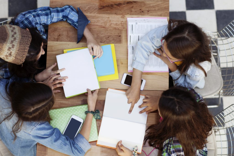Estudiantes Estudiantes